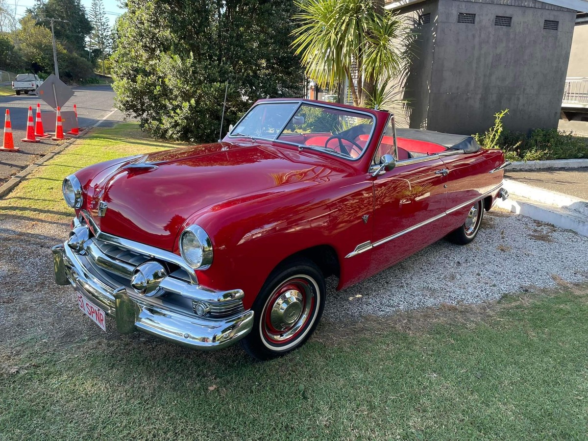 1951 Ford Convertible Twin Spinner