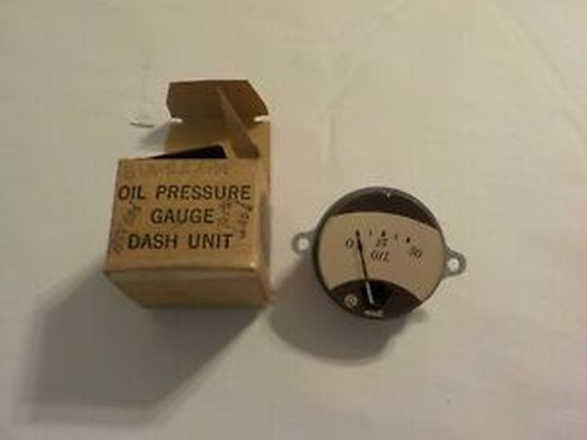 Electrical - Oil pressure gauge - 1938 pas & com
