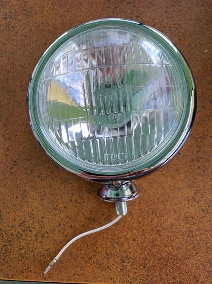 Vintage Fog Light - Vintage Chrome Fog Light Bulb with 12 volt Clear Fog Light Bulb